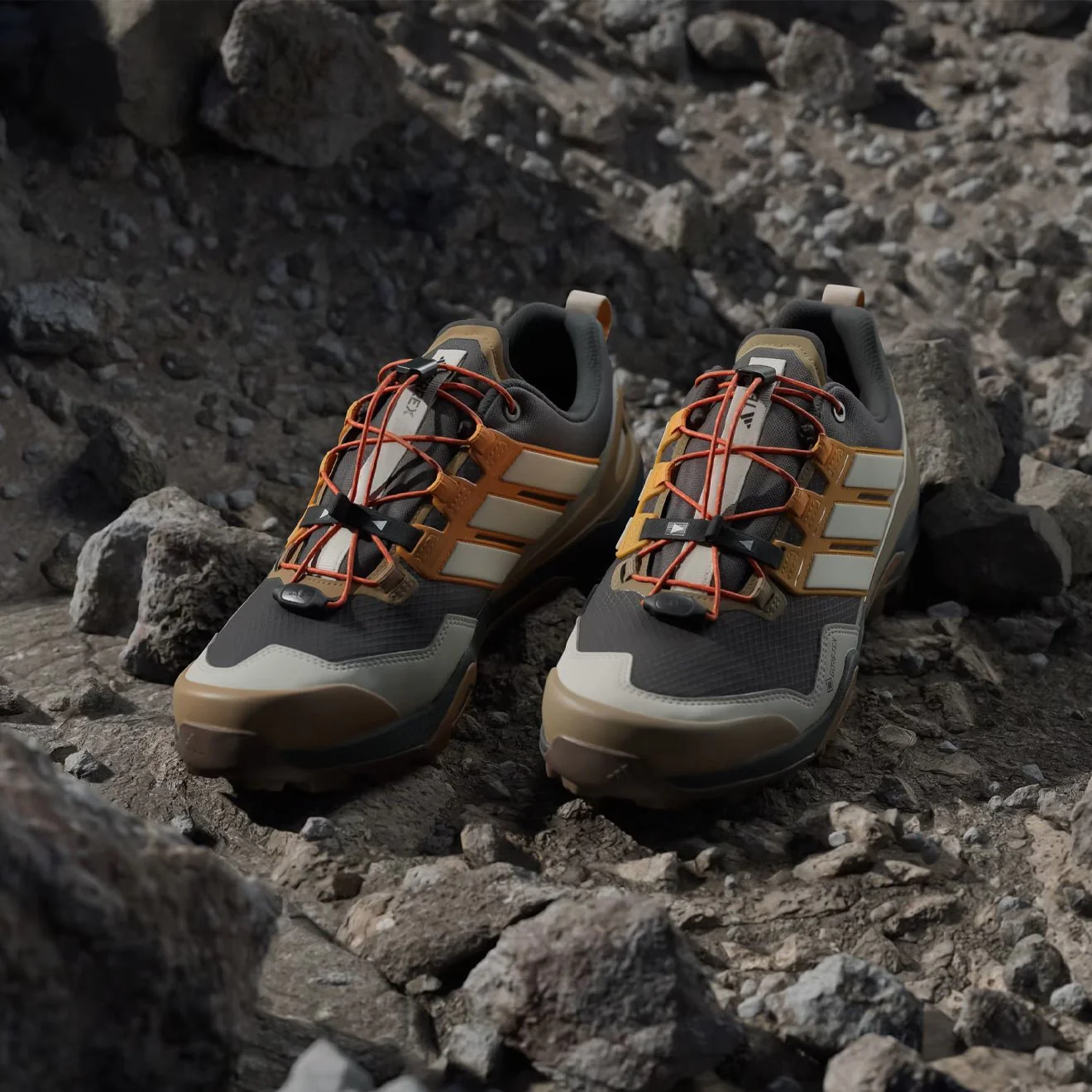 Adidas Terrex Skychaser GoreTeX Hiking Shoe Carbon / Off White / Pure Tangerine - Image 4