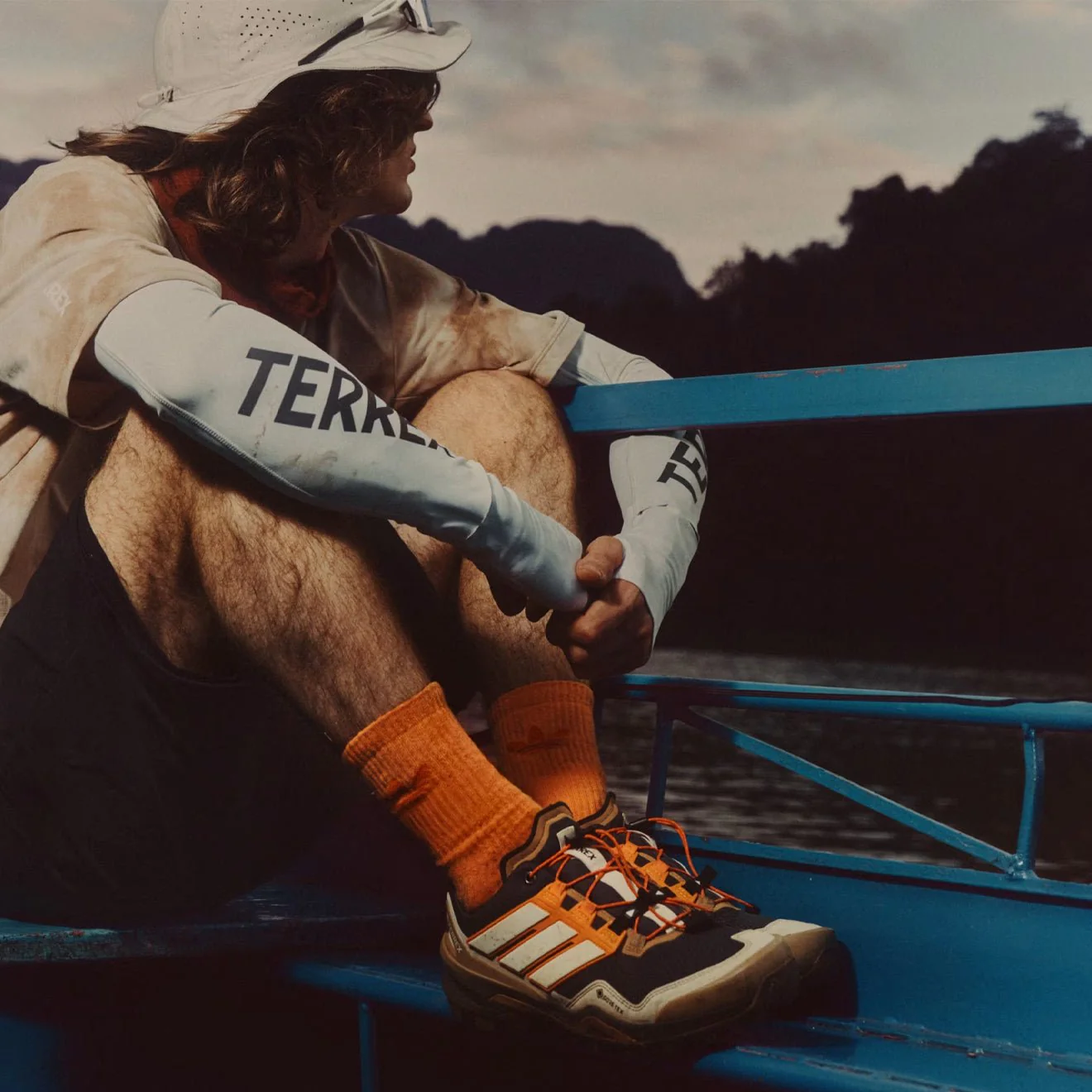 Adidas Terrex Skychaser GoreTeX Hiking Shoe Carbon / Off White / Pure Tangerine - Image 8