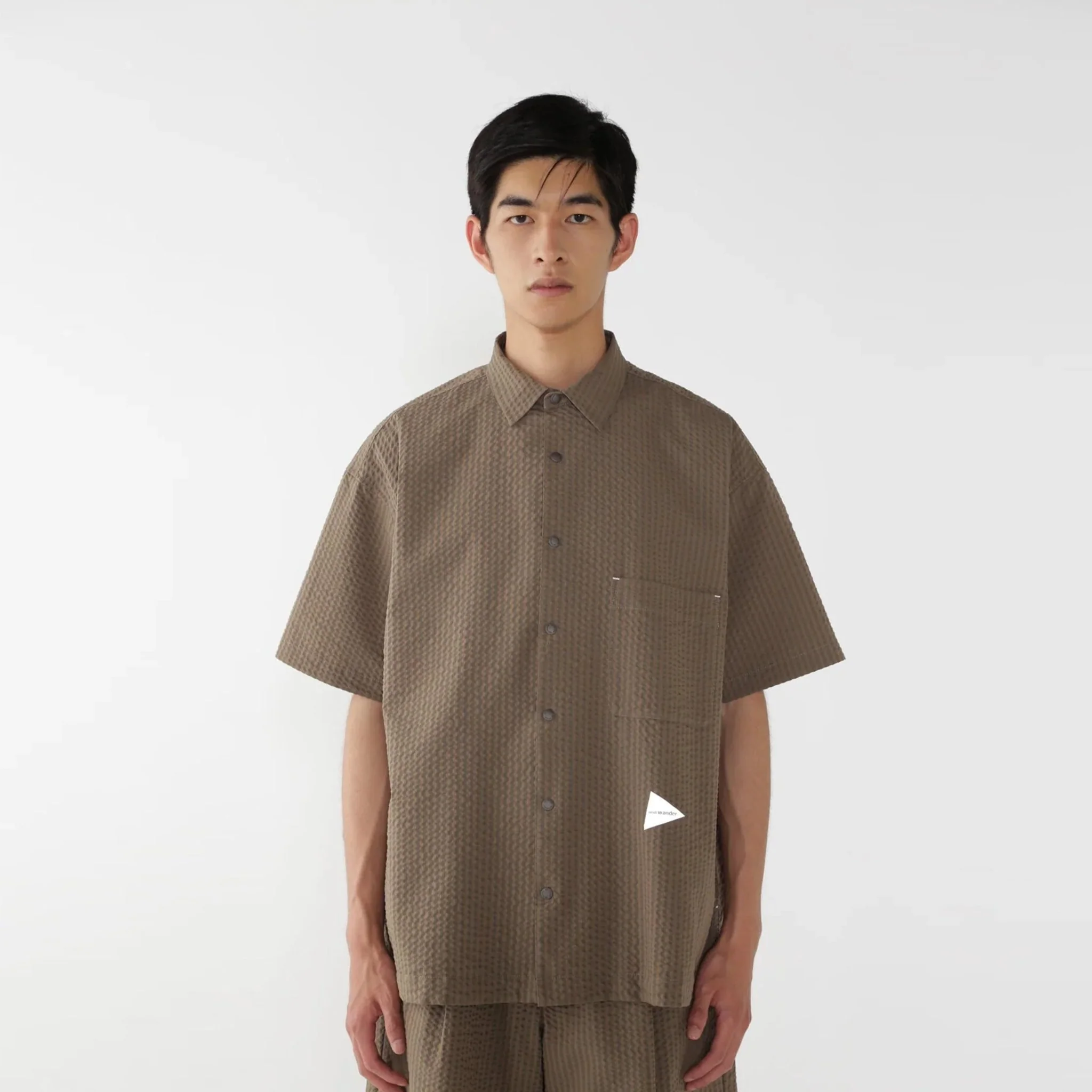 And Wander Dry Soft Seersucker S/S Shirt Navy - Image 5