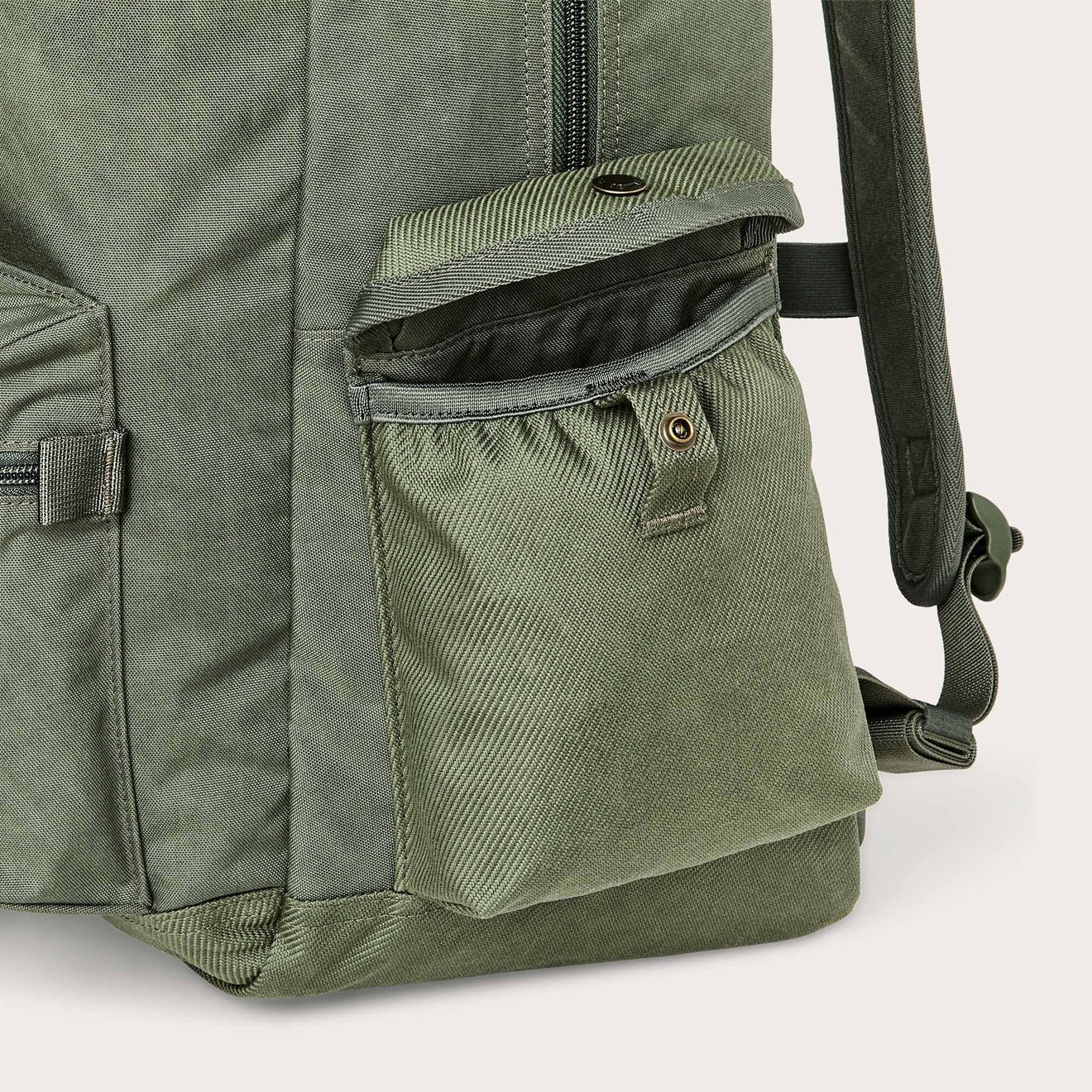 Filson Surveyor 36L Backpack Service Green - Image 4