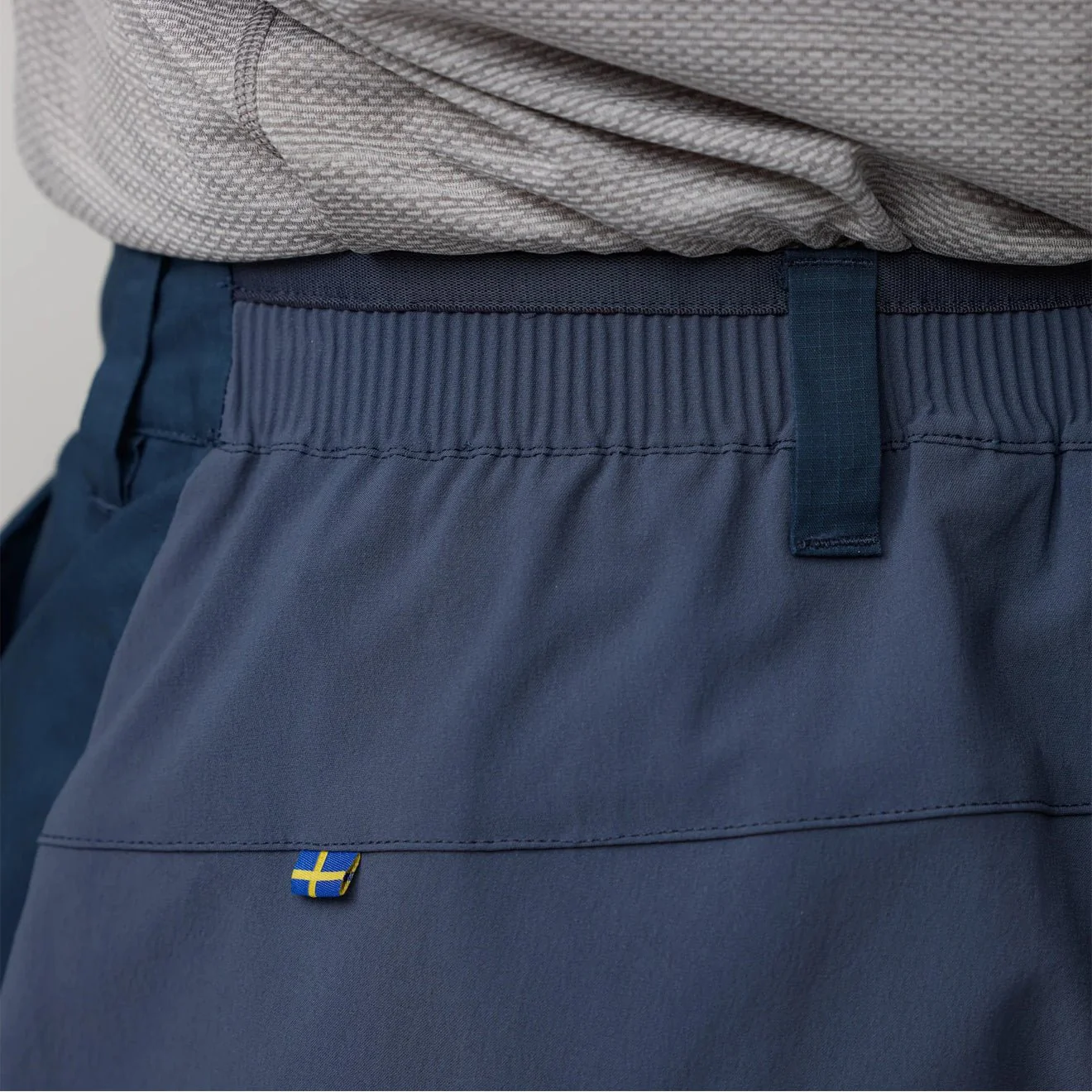Fjallraven Abisko Hybrid Trail Shorts Black - Image 6