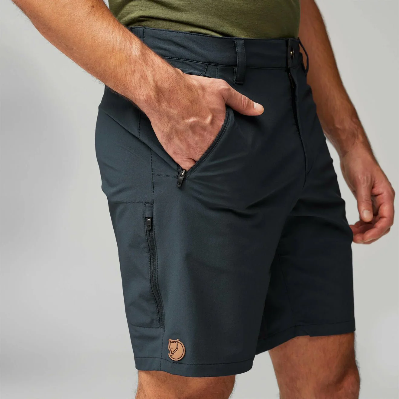 Fjallraven Abisko Trail Stretch Shorts Laurel Green - Image 6