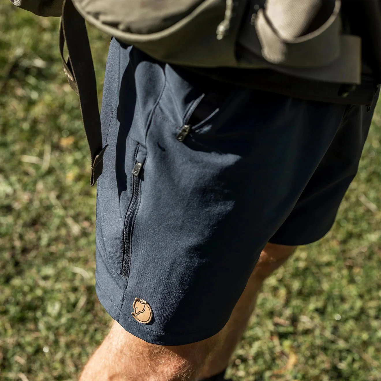 Fjallraven Abisko Trail Stretch Shorts Laurel Green - Image 9