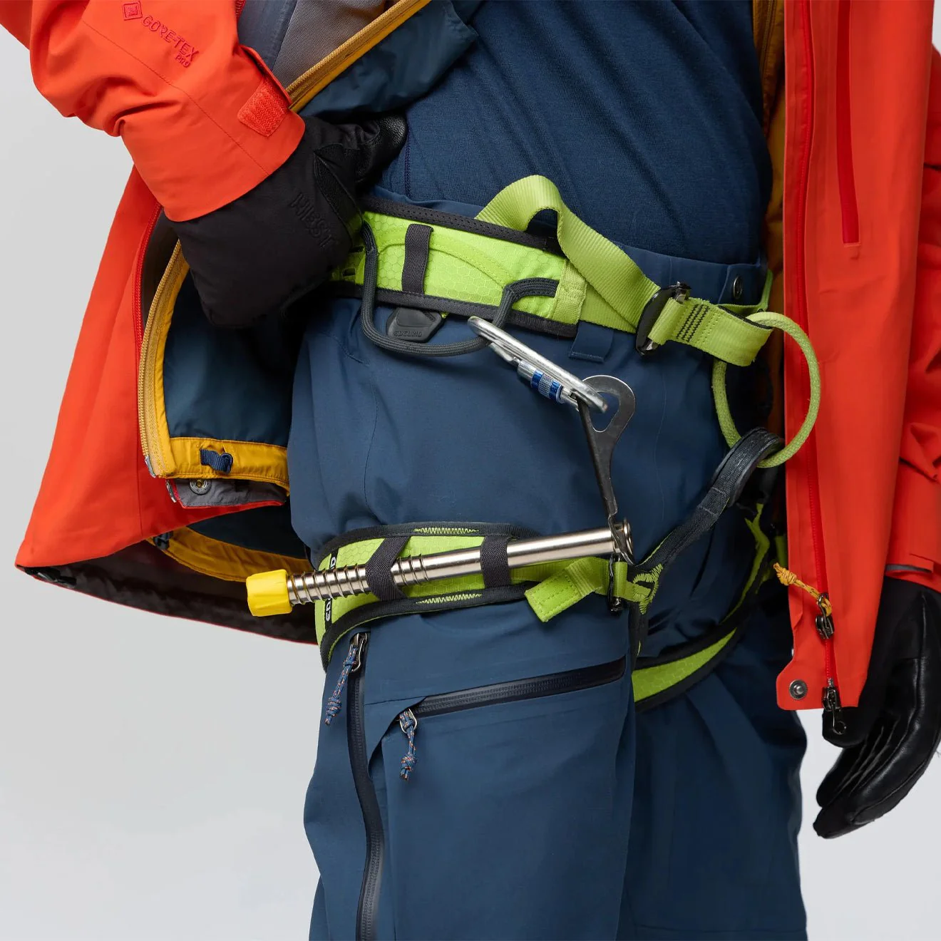 Fjallraven Bergtagen GTX Pro Trousers Black - Image 5