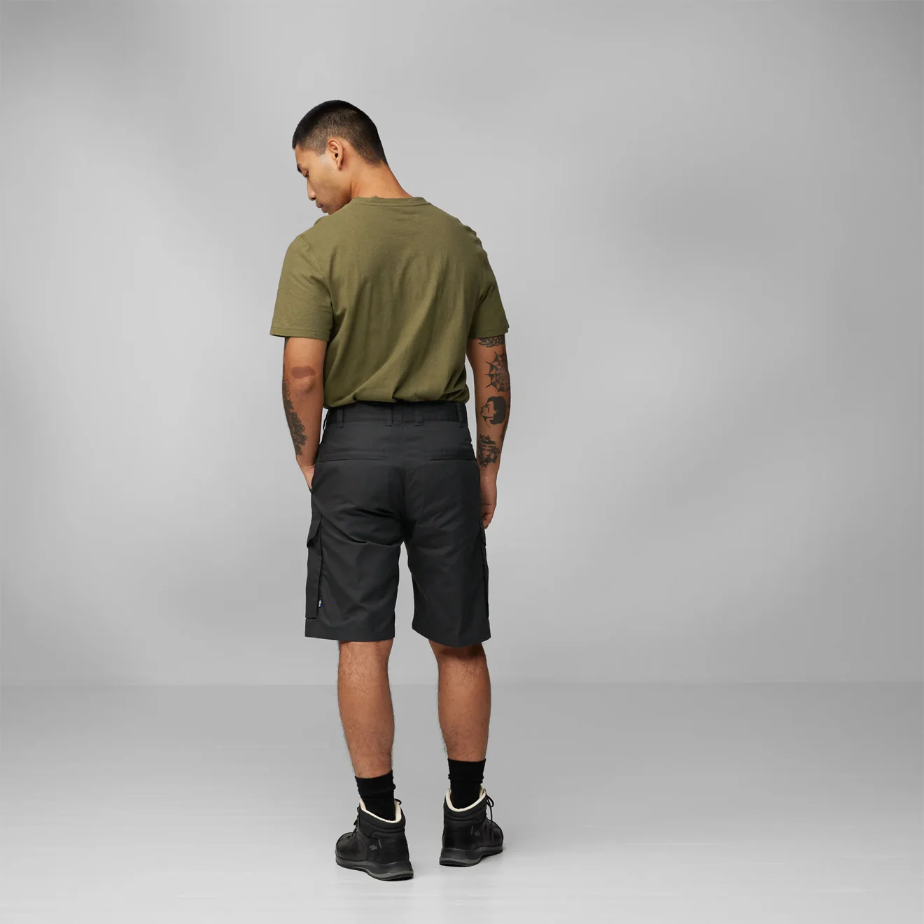 Fjallraven Ruaha Shorts Dark Grey - Image 4