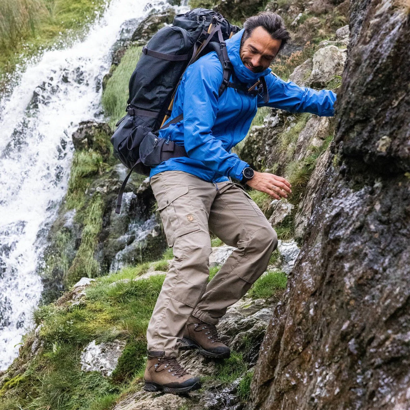 Fjallraven Vidda Pro Trousers Reg Leg Dark Grey / Black - Image 9