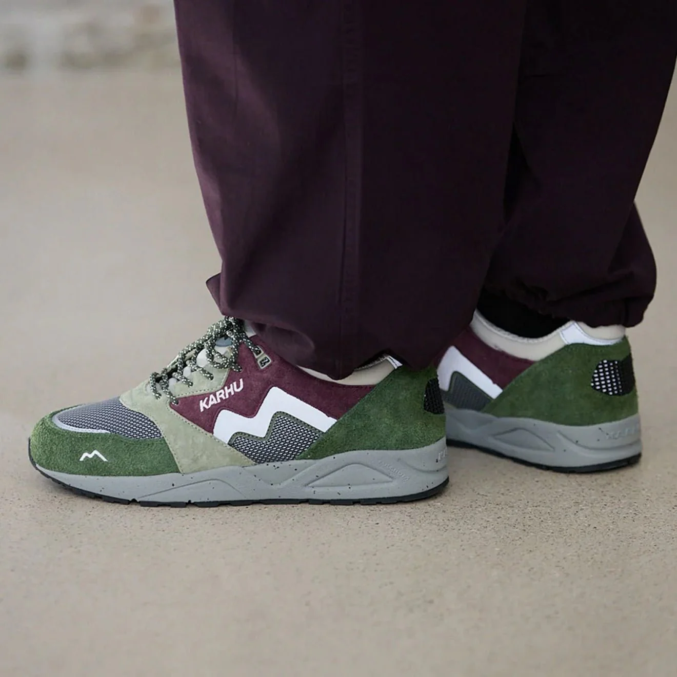 Karhu Aria 95 Trainer Bronze Green / Fig - Image 7