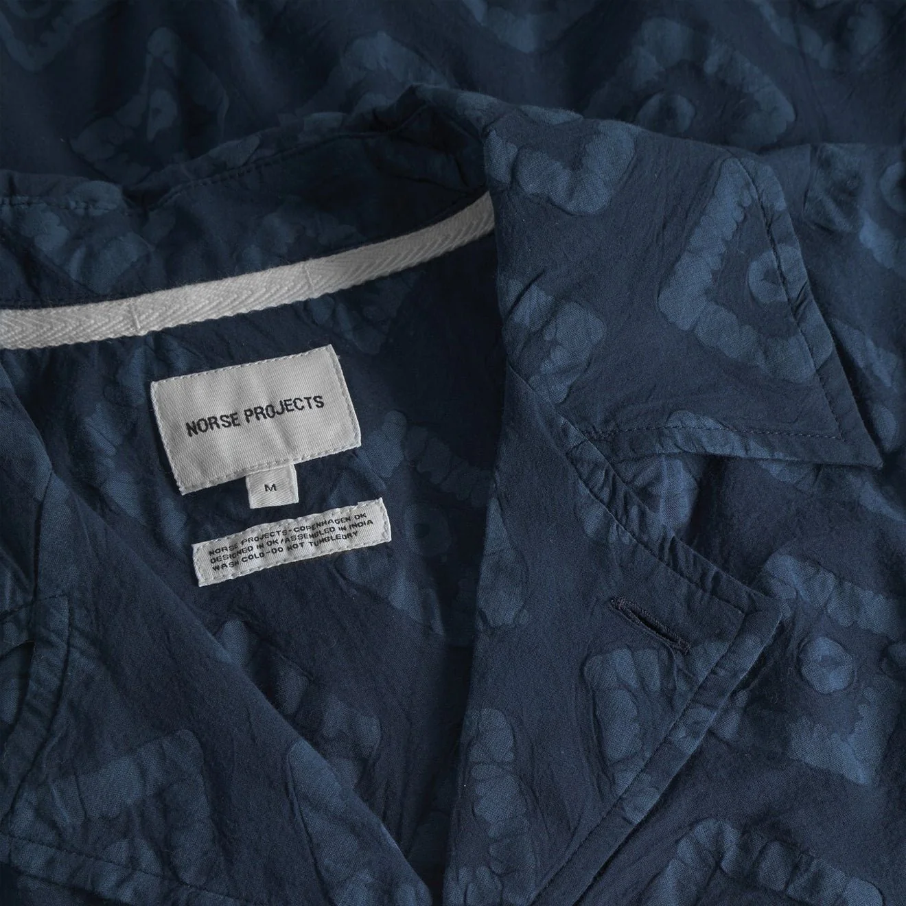 Norse Projects Mads Batik SS Shirt Dark Navy - Image 3