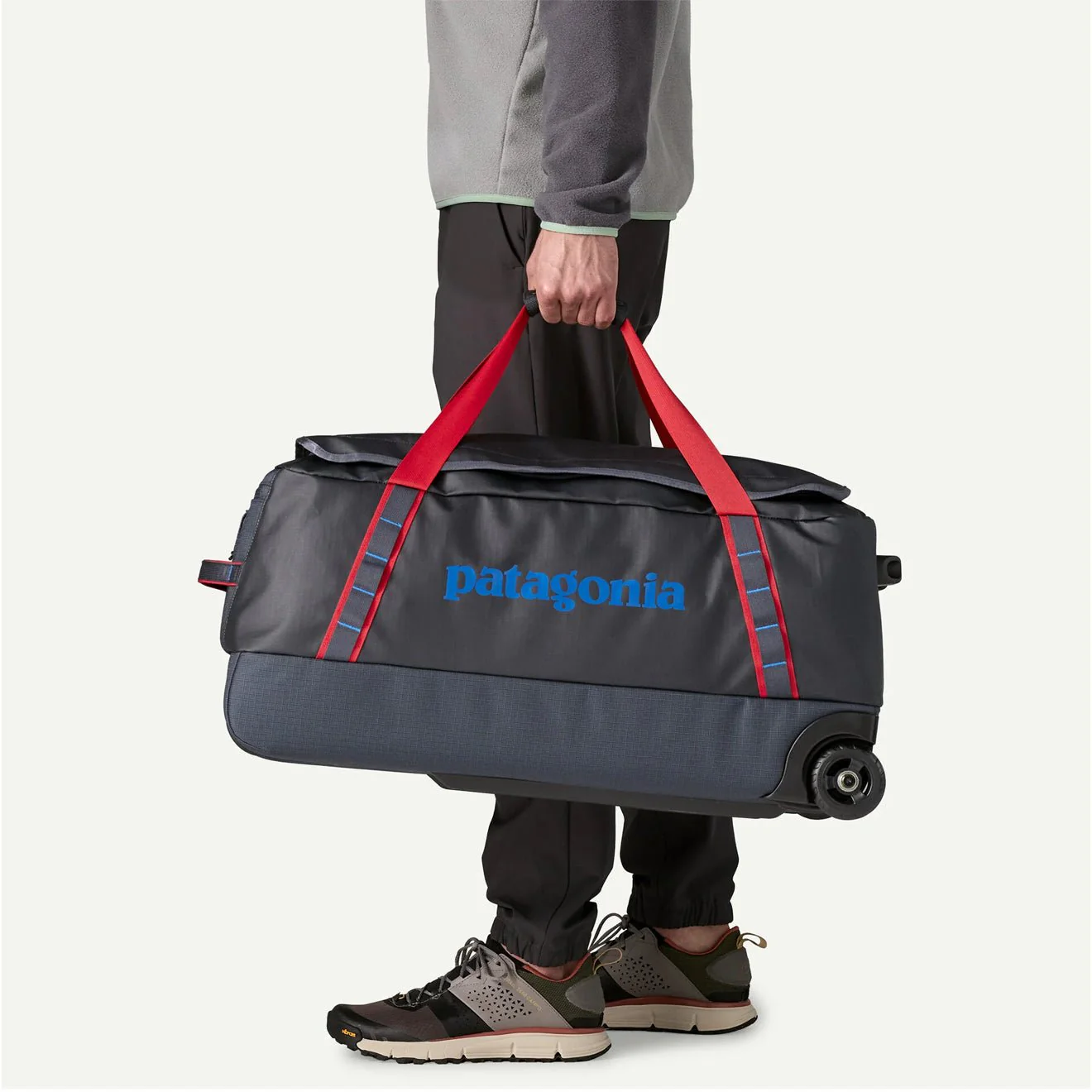 Patagonia Black Hole Wheeled Duffel 70L Smolder Blue / Amanita Red - Image 5