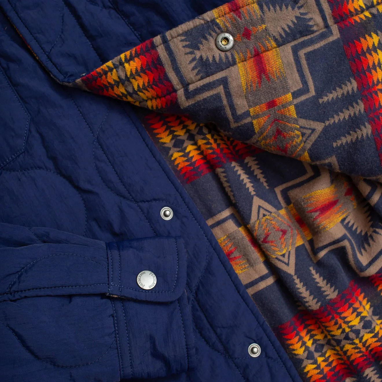 Pendleton Reversible Quilted Overshirt Harding Navy - Image 6