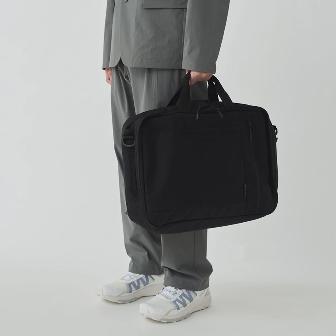 Snow Peak Everyday Use 3Way Business Bag Black - Image 4