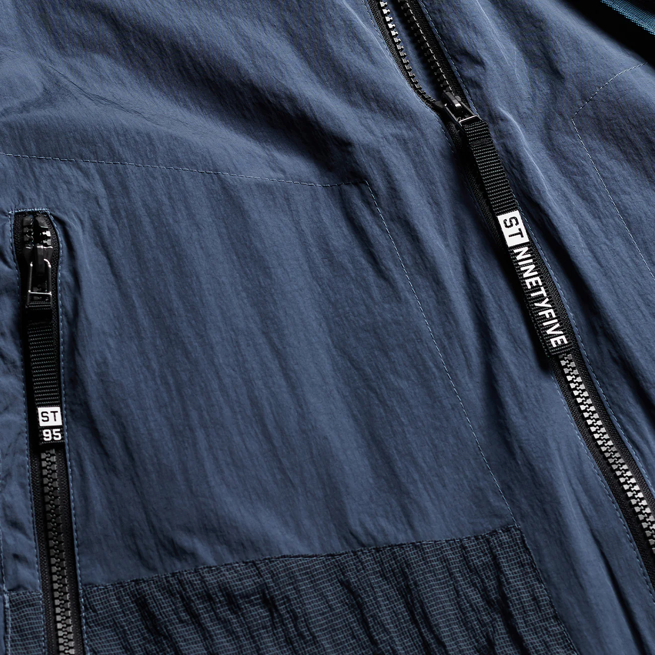 ST95  Horizon Anorak Navy - Image 3