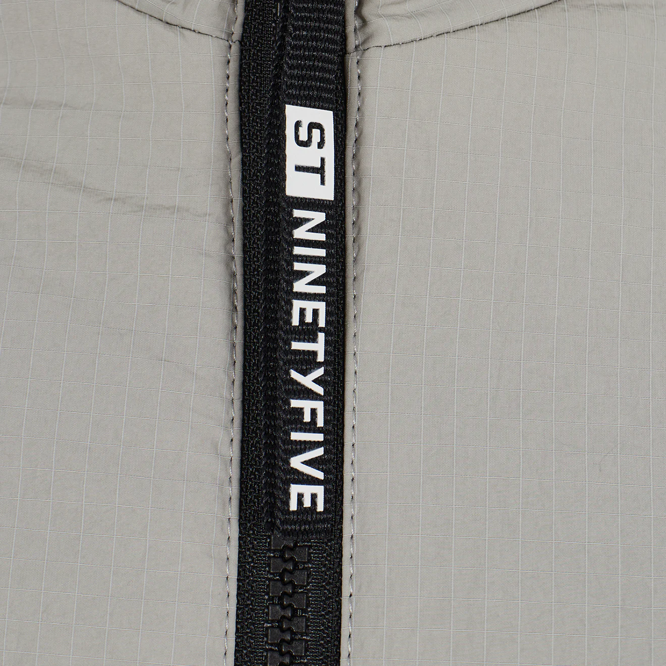 ST95 Lightweight Padded Overshirt Light Grey - Image 5