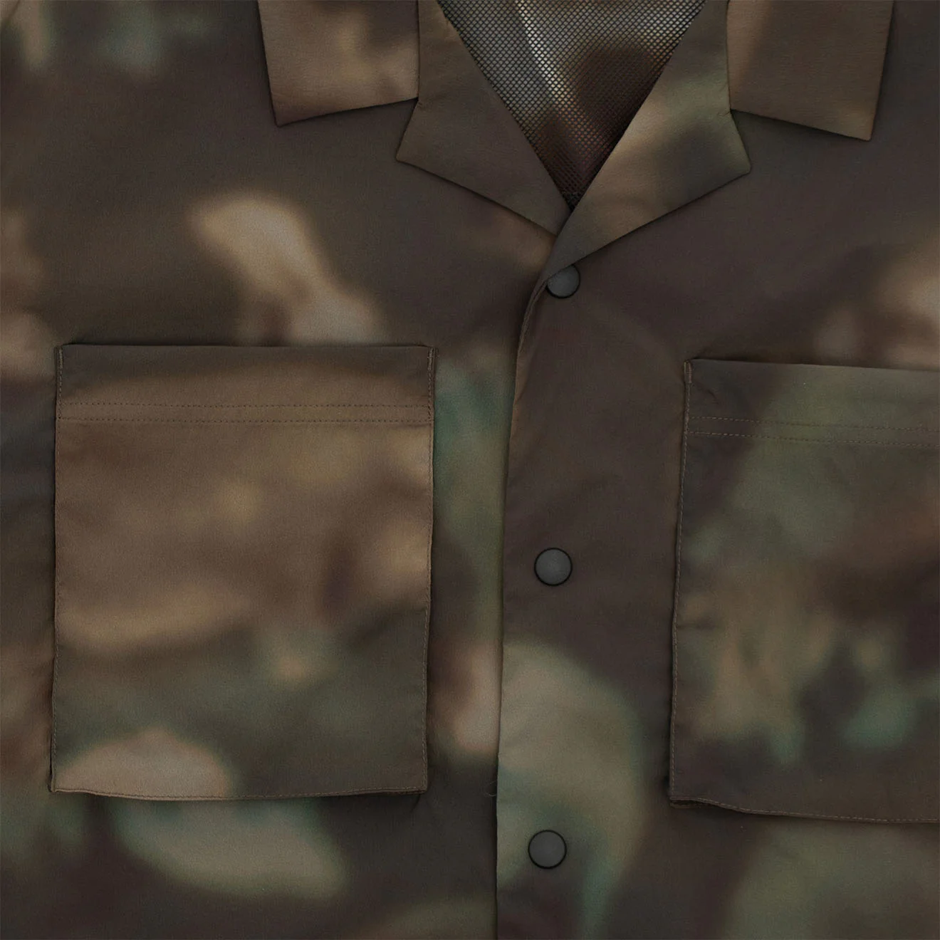 Wild Things S/S Camp Shirt Nature Mosaic Olive - Image 3