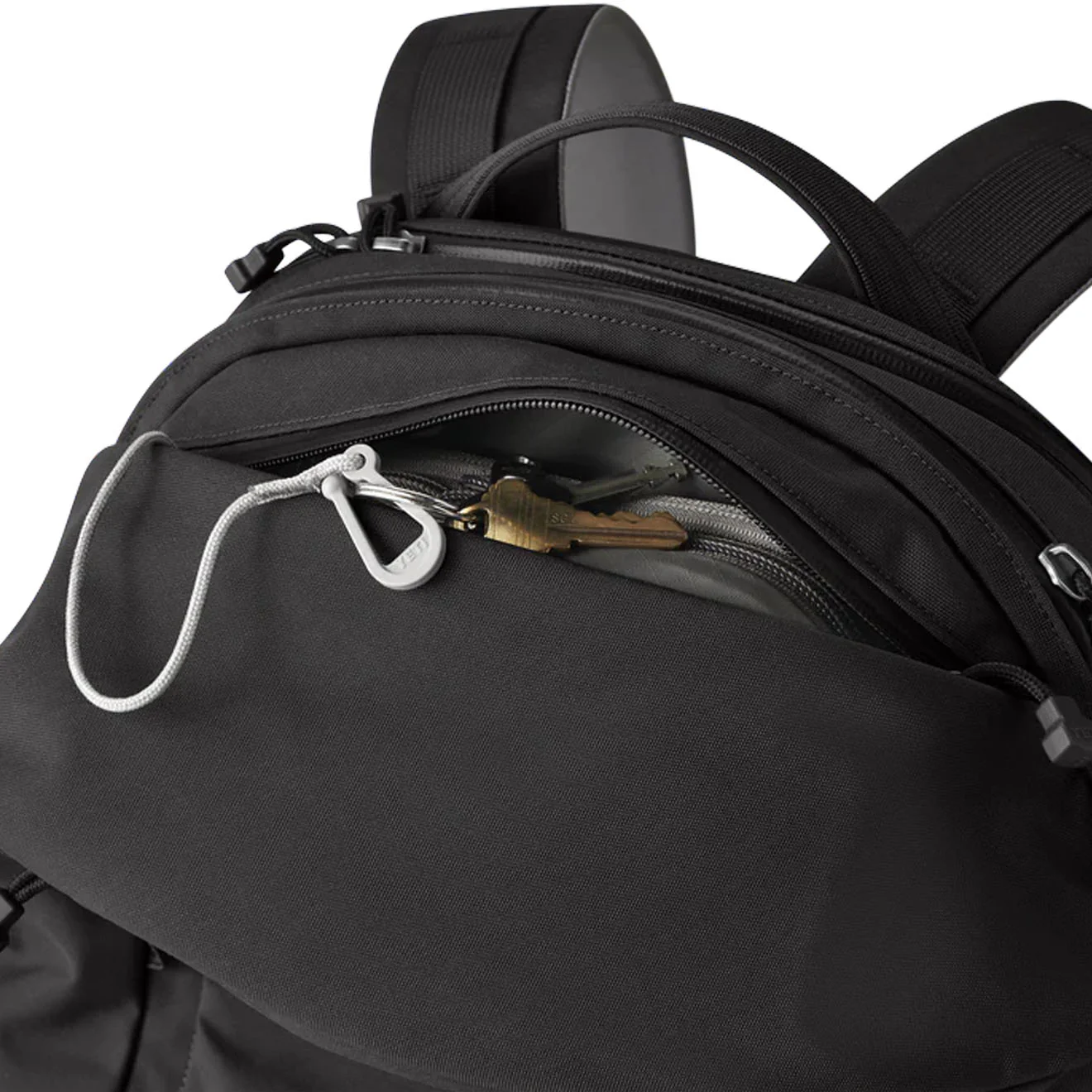 YETI Crossroads 27L Backpack Black - Image 5